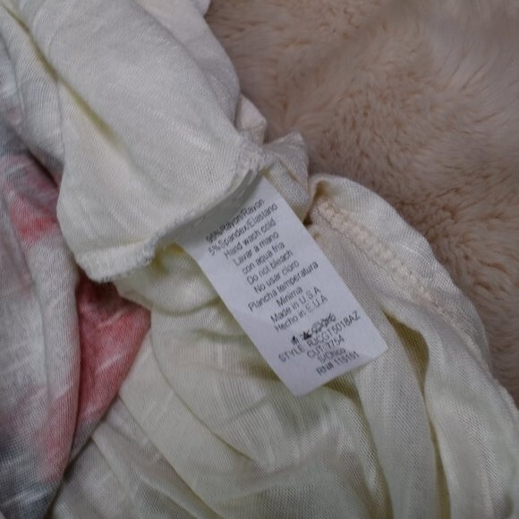 Womens Floral Blouse Size Small Semi Sheer Bat Wing Short Sleeve Shirt - Picture 9 of 16